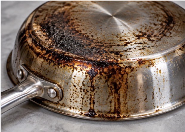 How to Clean a Burnt Stainless Steel Pan: 5 Easy Methods 4 Burnt oil and grease on the outside and bottom of a stainless steel pan